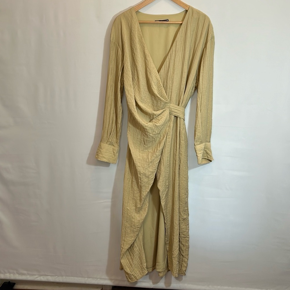 Zara Womens Size XL Crinkle Wrap Long Dress V-Neck Long Sleeve Tan Beige Lined